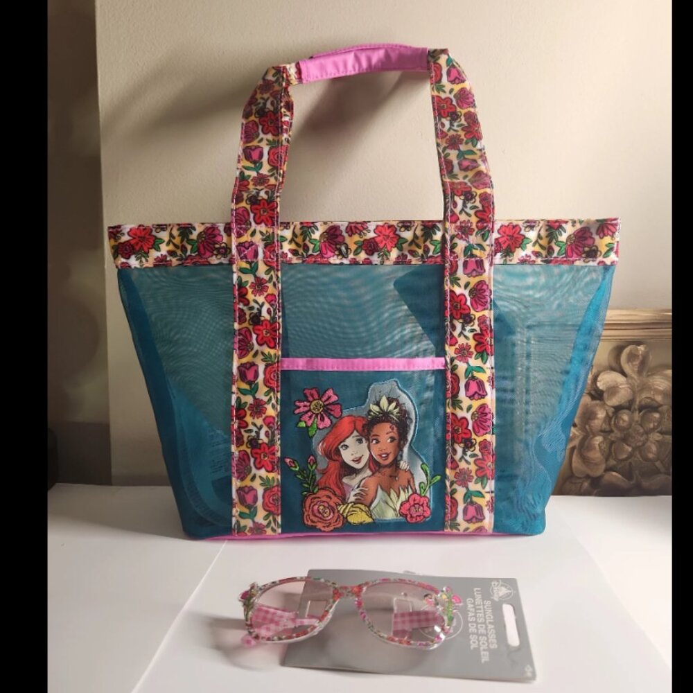 SALE PRINCESS BAG,SUNGLASSES AND SLIDES DISNEY STORE